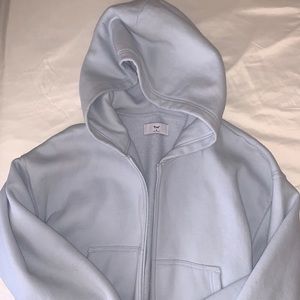 Aritzia zip up sweater